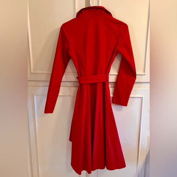 Powerful Red Dress that makes a wow statement wherever you are. Dress V size S - Picture 4 of 6
